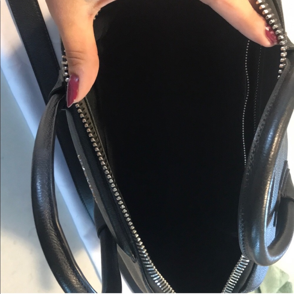 Givenchy Medium Black Bag % Authentic - image 6